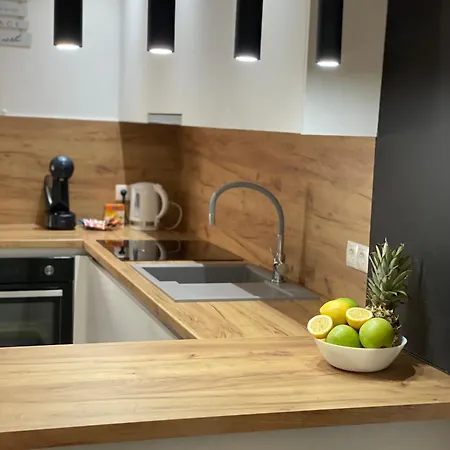 La Casa -family House Villa *