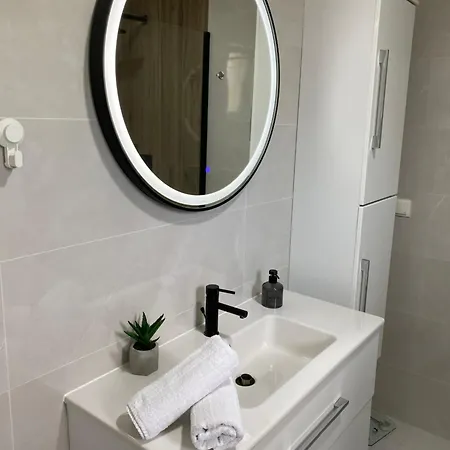 La Casa -family House