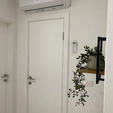 La Casa -family House Villa *