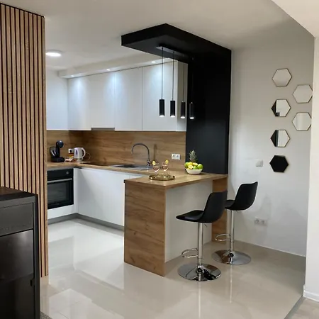 Villa La Casa -family House