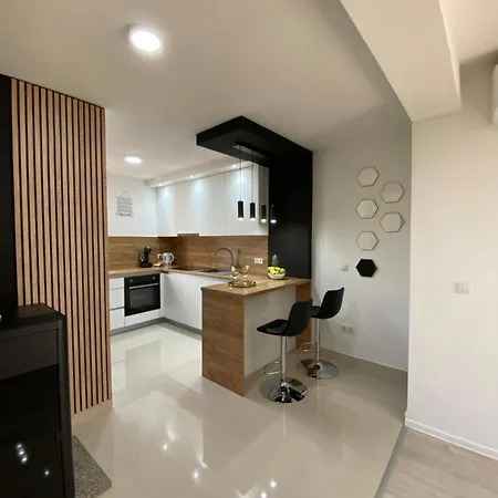 La Casa -family House فيلة يايتشه