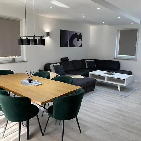 La Casa -family House *