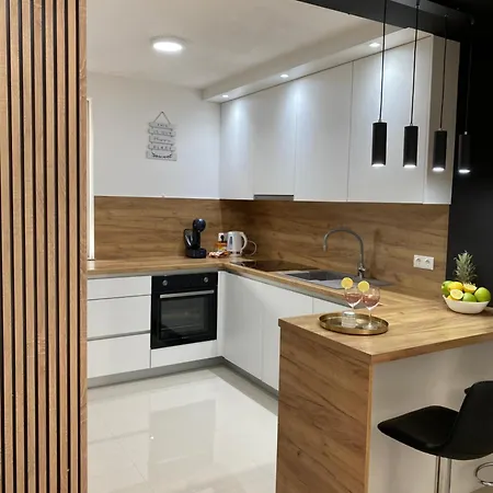 La Casa -family House