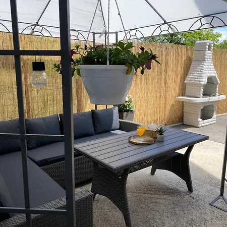 La Casa -family House *