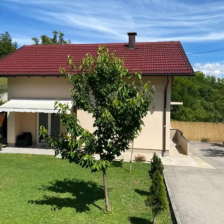 La Casa -family House Villa