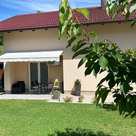 فيلة La Casa -family House يايتشه