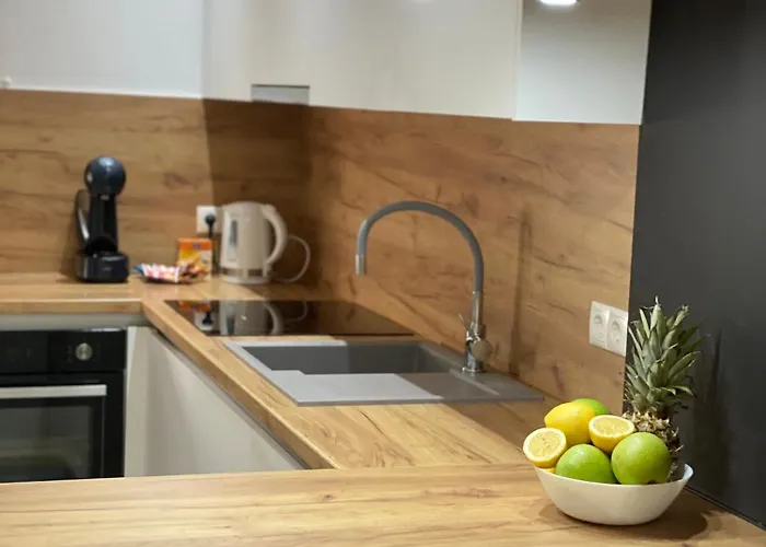 La Casa -family House Villa *