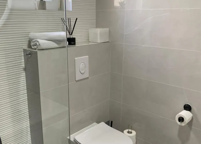 La Casa -family House