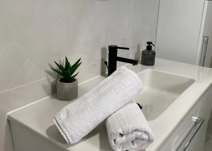 La Casa -family House