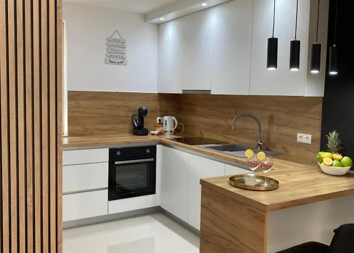 La Casa -family House